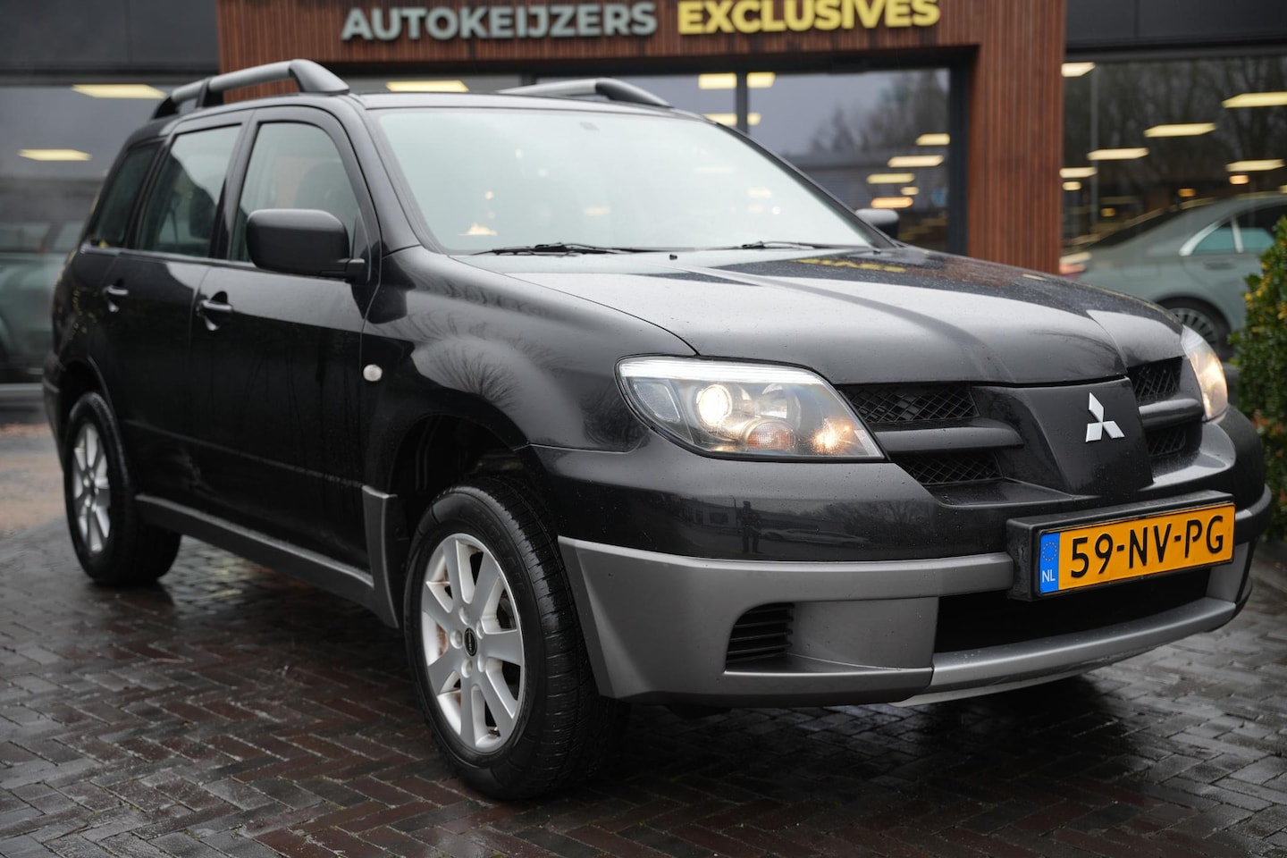 Mitsubishi Outlander - 2.0 Comfort Airco Radio/CD Trekhaak - AutoWereld.nl