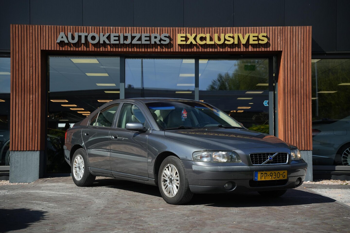 Volvo S60 - 2.4 Sports Edition Airco CV Cruise control Mistlampen - AutoWereld.nl
