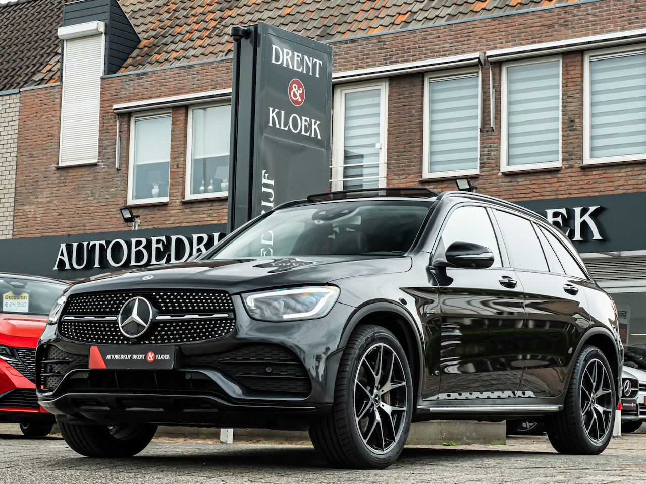Mercedes-Benz GLC-klasse - 300e 4MATIC Premium Plus PANO 360 CAMERA BURMESTER HUD 20 INCH MEMORY STOELEN TREEPLANK - AutoWereld.nl