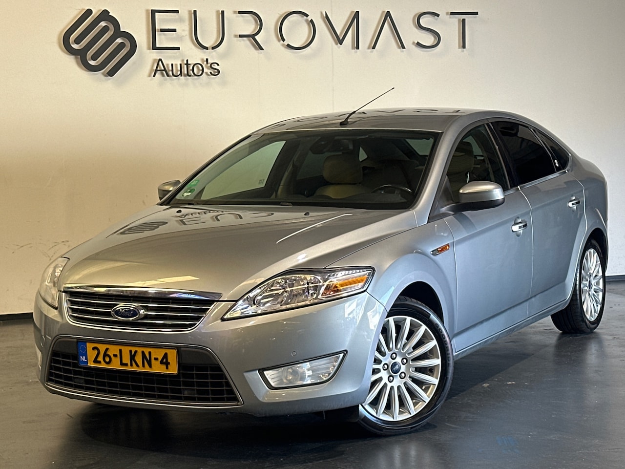 Ford Mondeo - 2.0 SCTi Ghia Automaat | Navigatie | Climate | Nieuw apk | Trekhaak - AutoWereld.nl