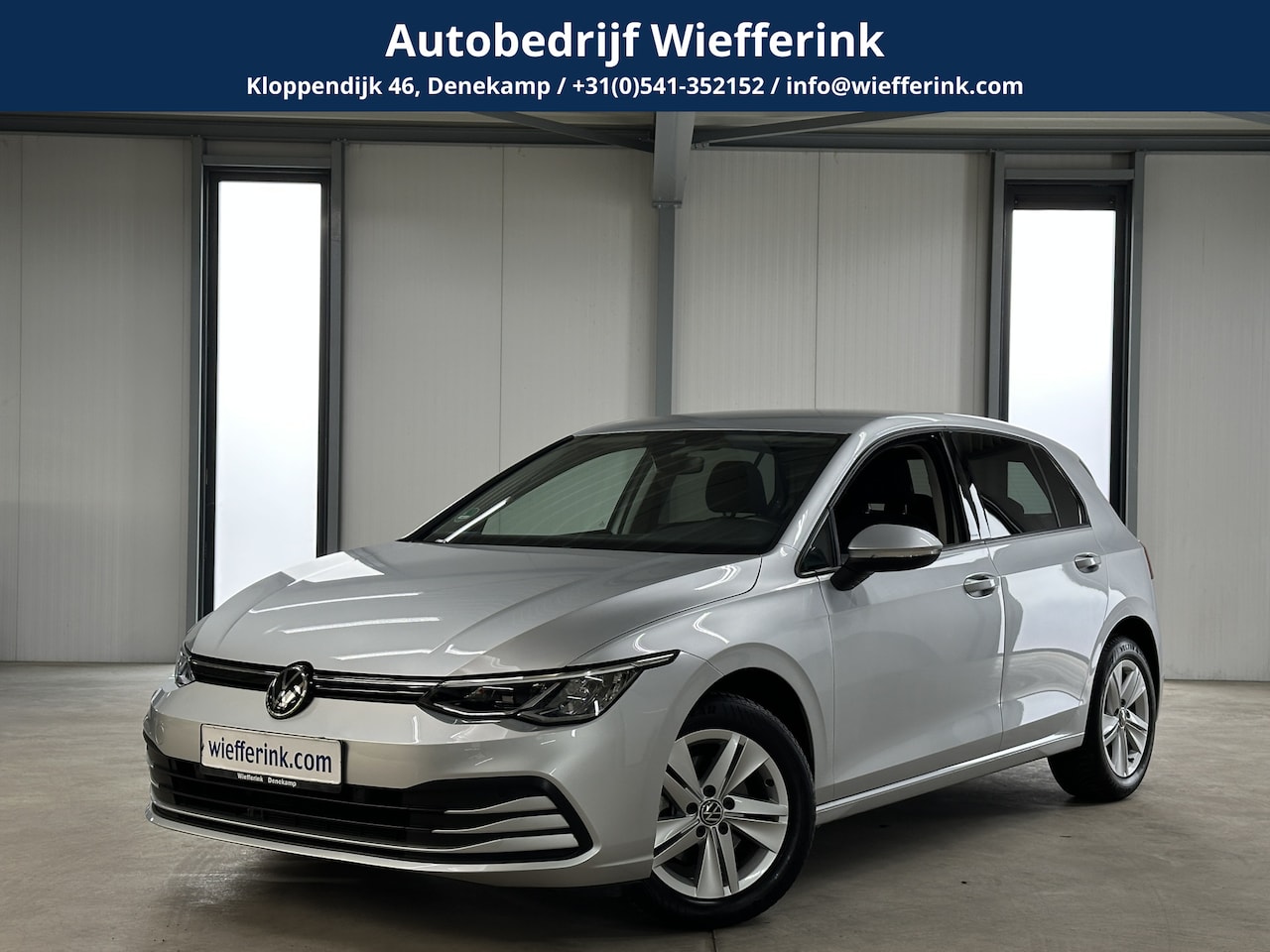 Volkswagen Golf - 1.5 TSI Life 130 pk | Acc | Led | Navi | Winter pack | - AutoWereld.nl