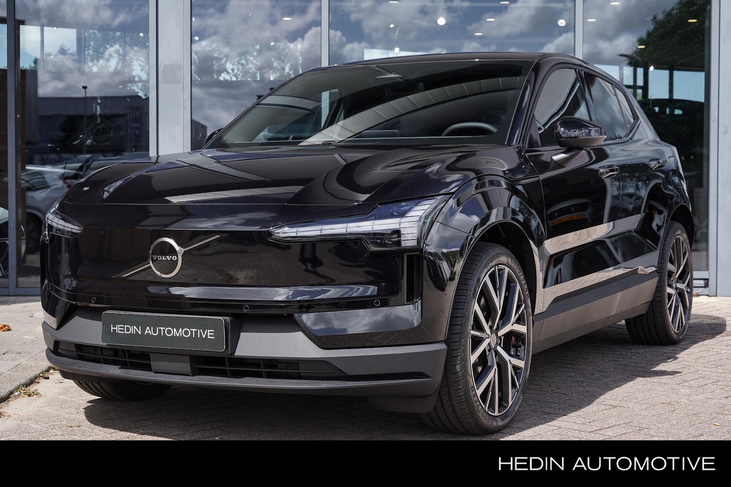 Volvo EX30 - Single Motor Extended Range Plus Europa 69 kWh | Elek. Stoelen + Geheugen | Stoel & Stuurv - AutoWereld.nl