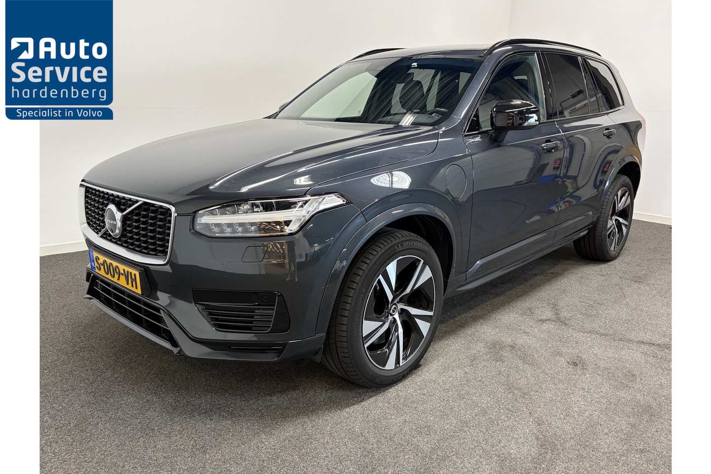 Volvo XC90 - 2.0 T8 Hybr. AWD R-Design/ 7P/ Luchtvering/ Sloeverw, Ventilatie en Massage/ Adapt. Cruise - AutoWereld.nl