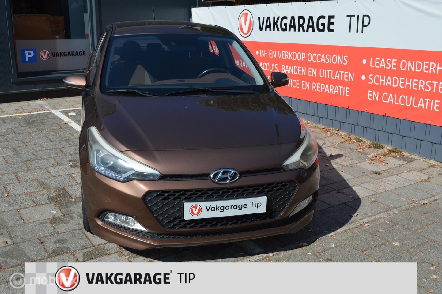 Hyundai i20 - 1.2 HP Bss. Ed. CARPLAY/Android auto / touchscreen - AutoWereld.nl