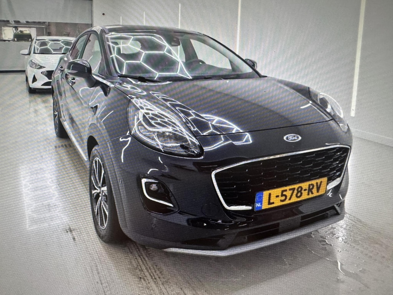 Ford Puma - 1.0 125PK FULL HYBRID AUTOMAAT TITANIUM APPCARP./ NAVI/FULL-LED/P-CAM/CLIMA/PDC/17''LMV/S& - AutoWereld.nl