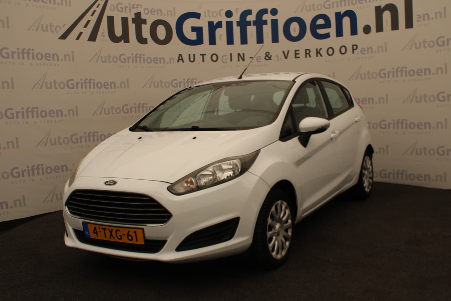 Ford Fiesta - 1.0 Style nette 5-deurs met airco - AutoWereld.nl