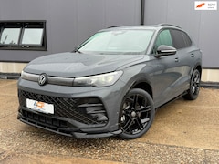 Volkswagen Tiguan - 1.5 eHybrid Maxton R-Line / BLACKSTYLE / LEER / TREKHAAK / 360 / RAMVOL