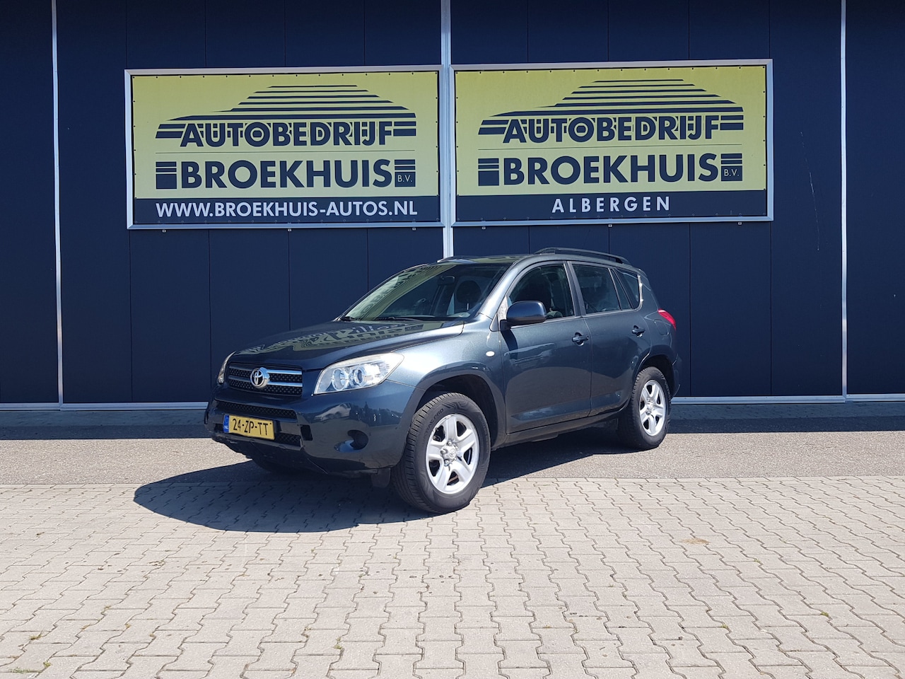 Toyota RAV4 - 2.0 VVTi Linea Terra 2.0 VVTi Linea Terra - AutoWereld.nl