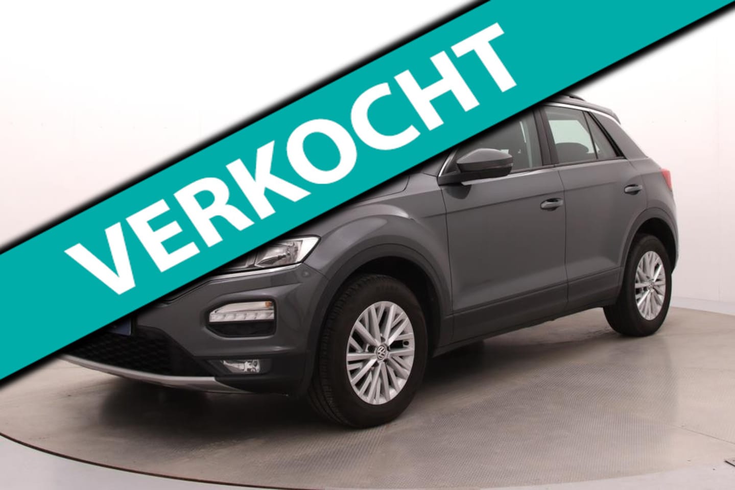 Volkswagen T-Roc - 1.5 TSI Style | Automaat | Adaptive cruise control | Stoelverwarming - AutoWereld.nl