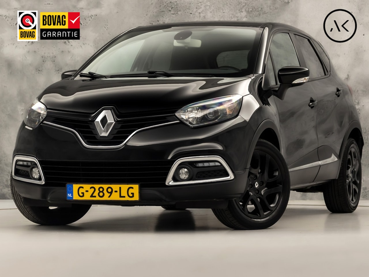 Renault Captur - 1.2 TCe Dynamique Automaat (NAVIGATIE, BLACK PACK, CLIMATE, TREKHAAK, SPORTSTOELEN, GETINT - AutoWereld.nl