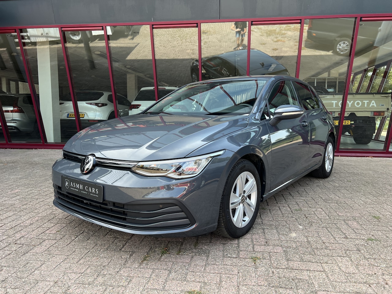 Volkswagen Golf - 1.5 eTSI Style | Carplay | ACC | PDC | Camera | Virtual | Stoel/Stuurverw. | Sfeerverlicht - AutoWereld.nl