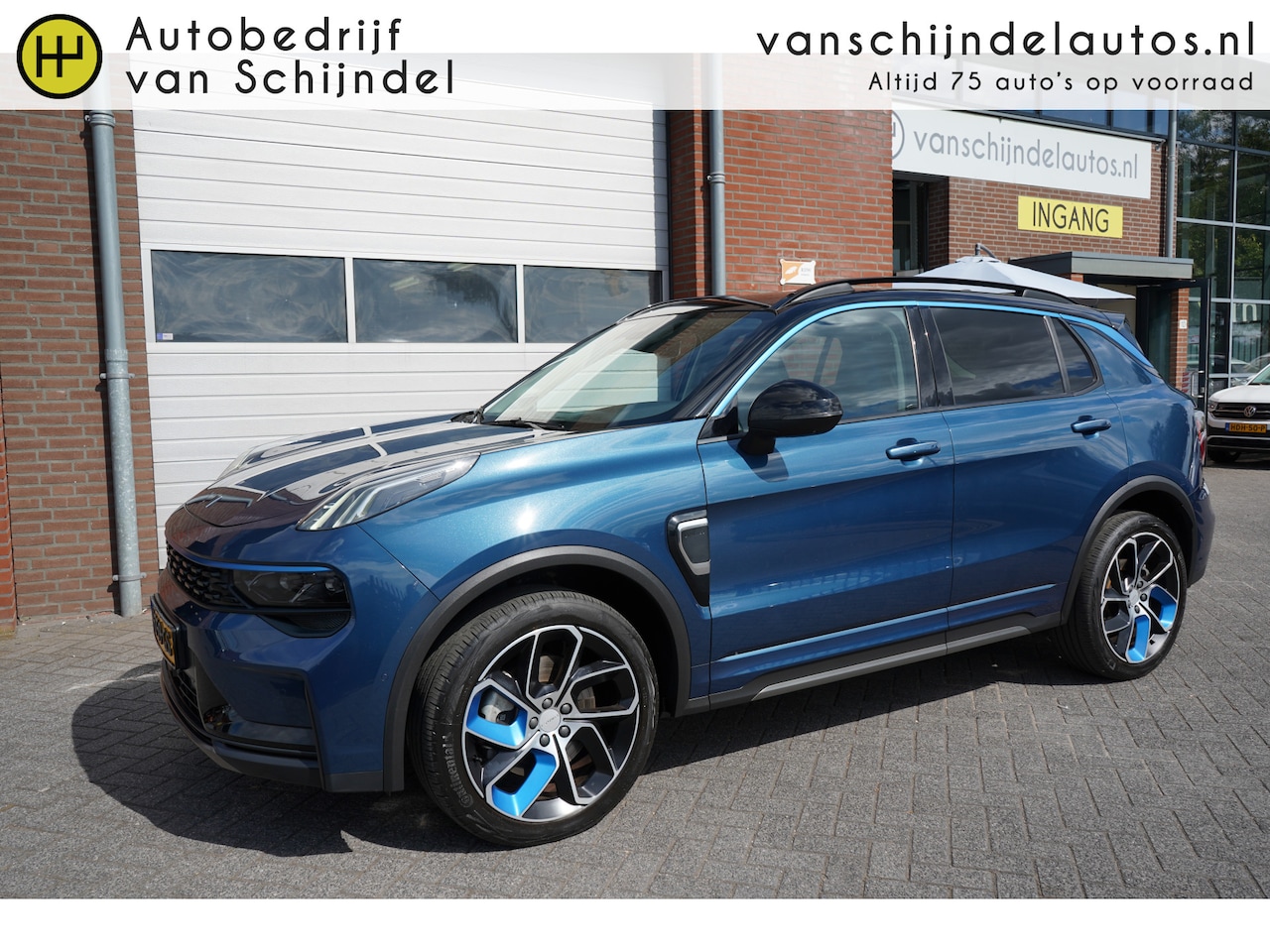 Lynk & Co 01 - 1.5 261PK! NL AUTO DEALER ONDERHOUDEN RECENT ONDERHOUD GEHAD 360CAMERA PANORAMADAK 6,6KWH - AutoWereld.nl