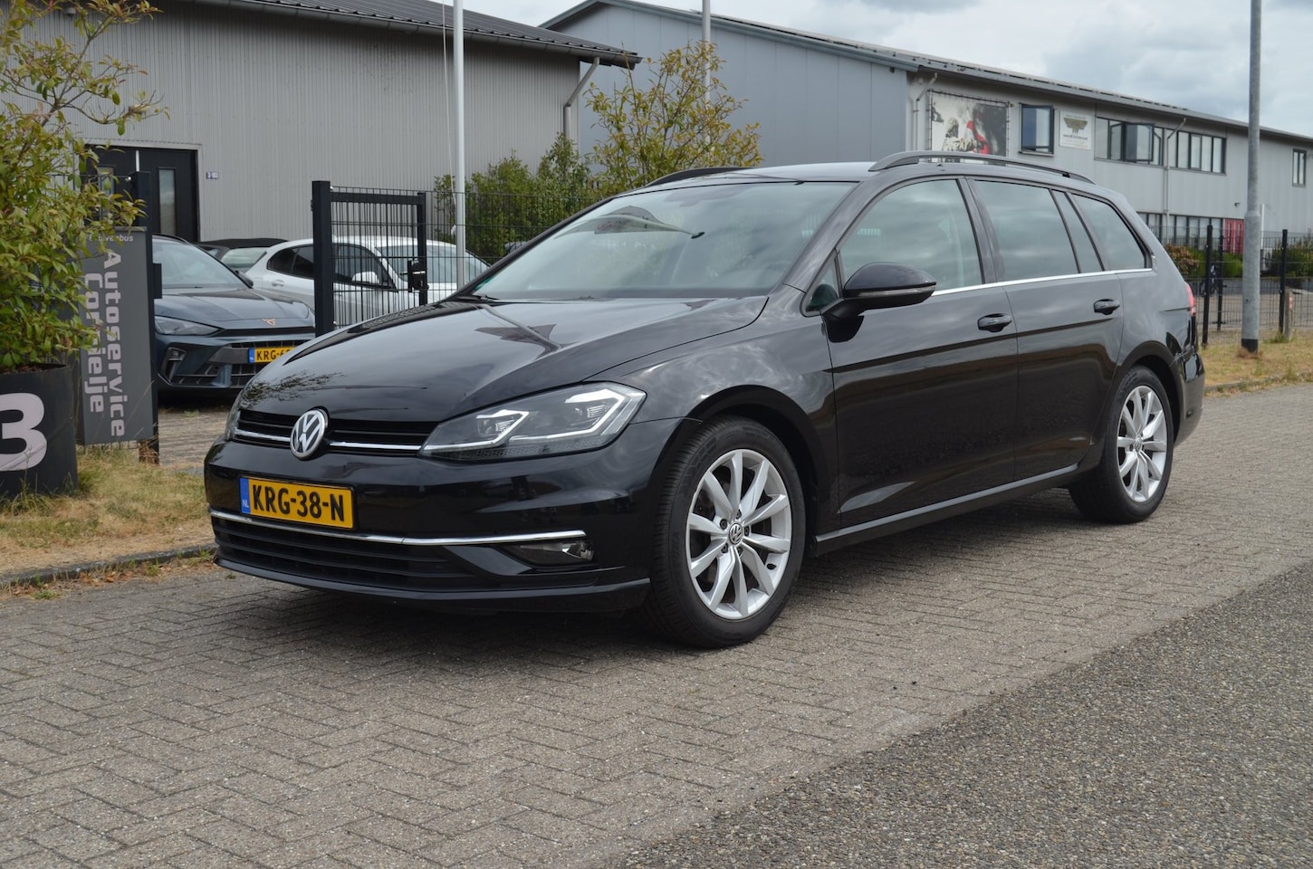 Volkswagen Golf Variant - 1.4 TSI Highline Business R Led|ACC|Massage|Clima - AutoWereld.nl
