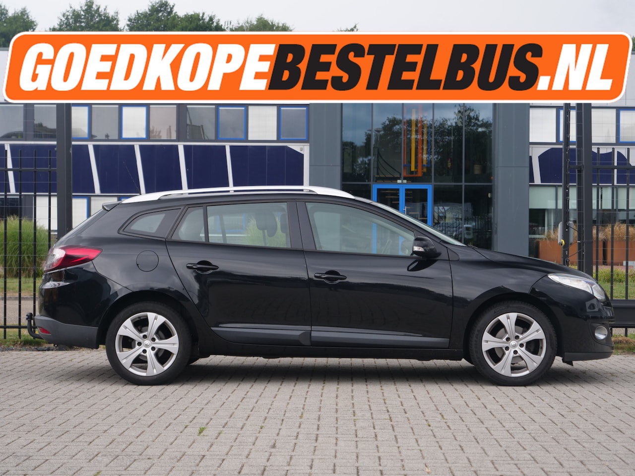 Renault Mégane Estate - 1.5 dCi Expression 1.5 dCi Expression - AutoWereld.nl