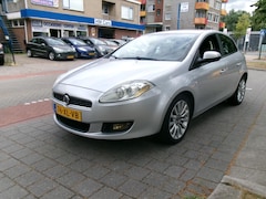 Fiat Bravo - 1.4 16V 150 5DRS Clima/Cruise etc