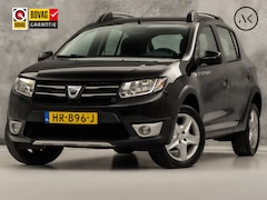 Dacia Sandero Stepway - 0.9 TCe Lauréate (NAVIGATIE, AIRCO, LM VELGEN, SPORTSTOELEN, PARKEERSENSOREN, NIEUWSTAAT)
