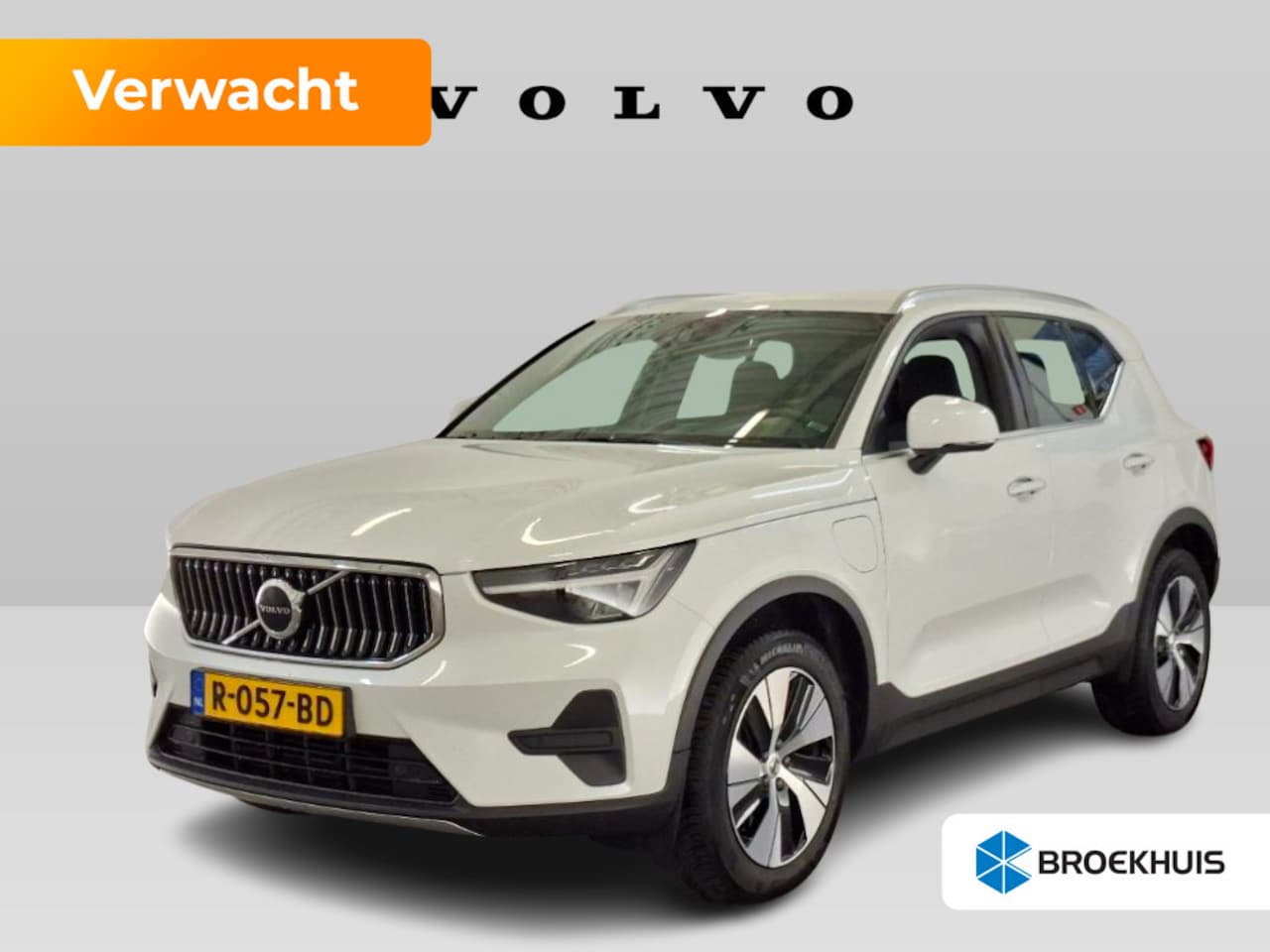 Volvo XC40 - 1.5 T4 Plug-in hybrid Core Bright Facelift! | Camera | Crystal White | Trekhaak - AutoWereld.nl