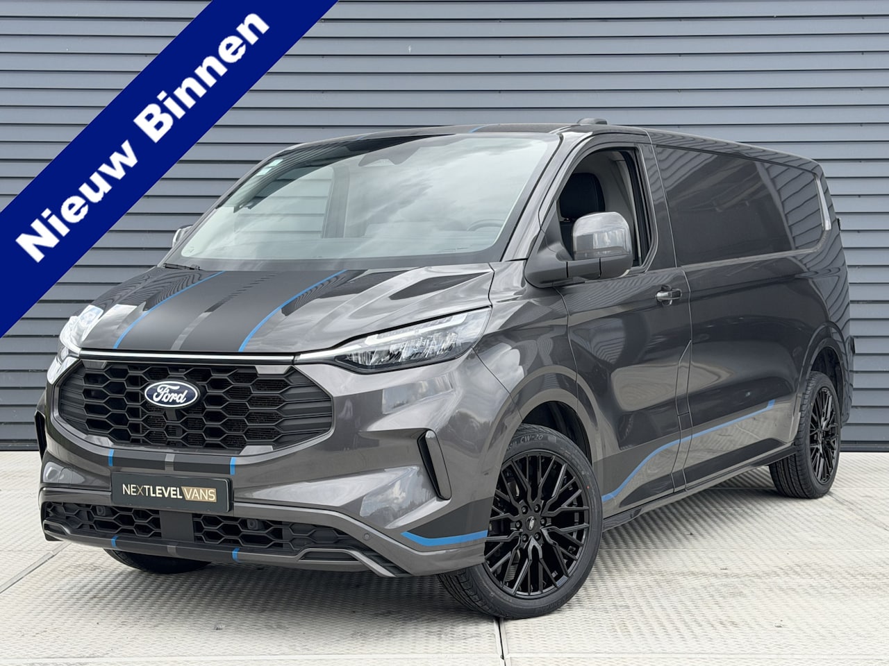 Ford Transit Custom - 320 2.0 TDCI L2H1 Sport AWD 4x4 170 PK | Camera | Dode Hoek | Trekhaak | Elek. Verst. Stoe - AutoWereld.nl