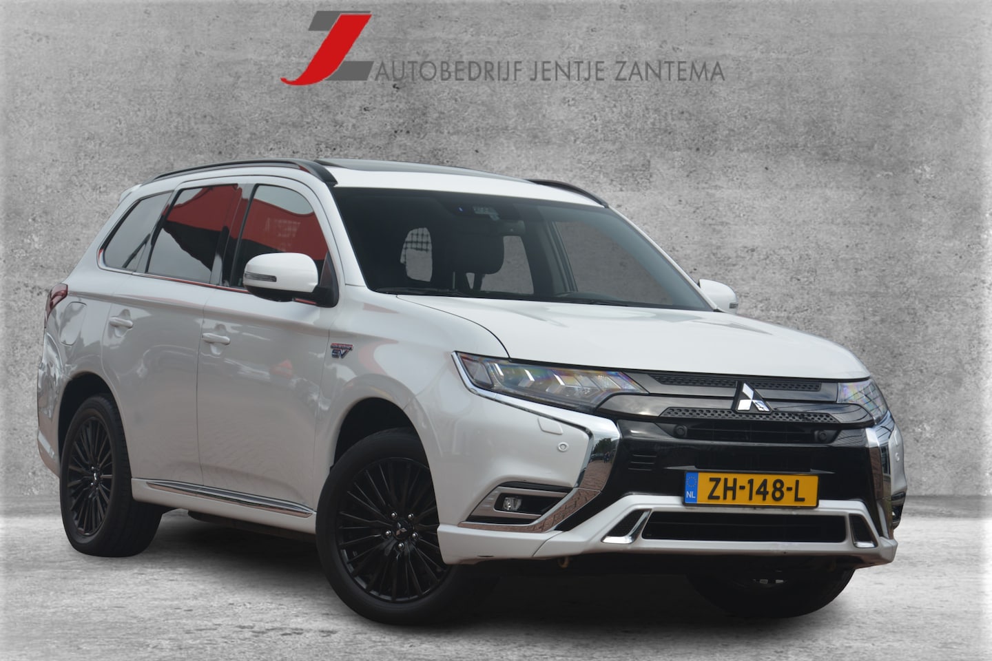 Mitsubishi Outlander - 2.4 PHEV S-Edition Nederlandse auto 71003 km NAP dealeronderhouden laatste beurt bij 61000 - AutoWereld.nl