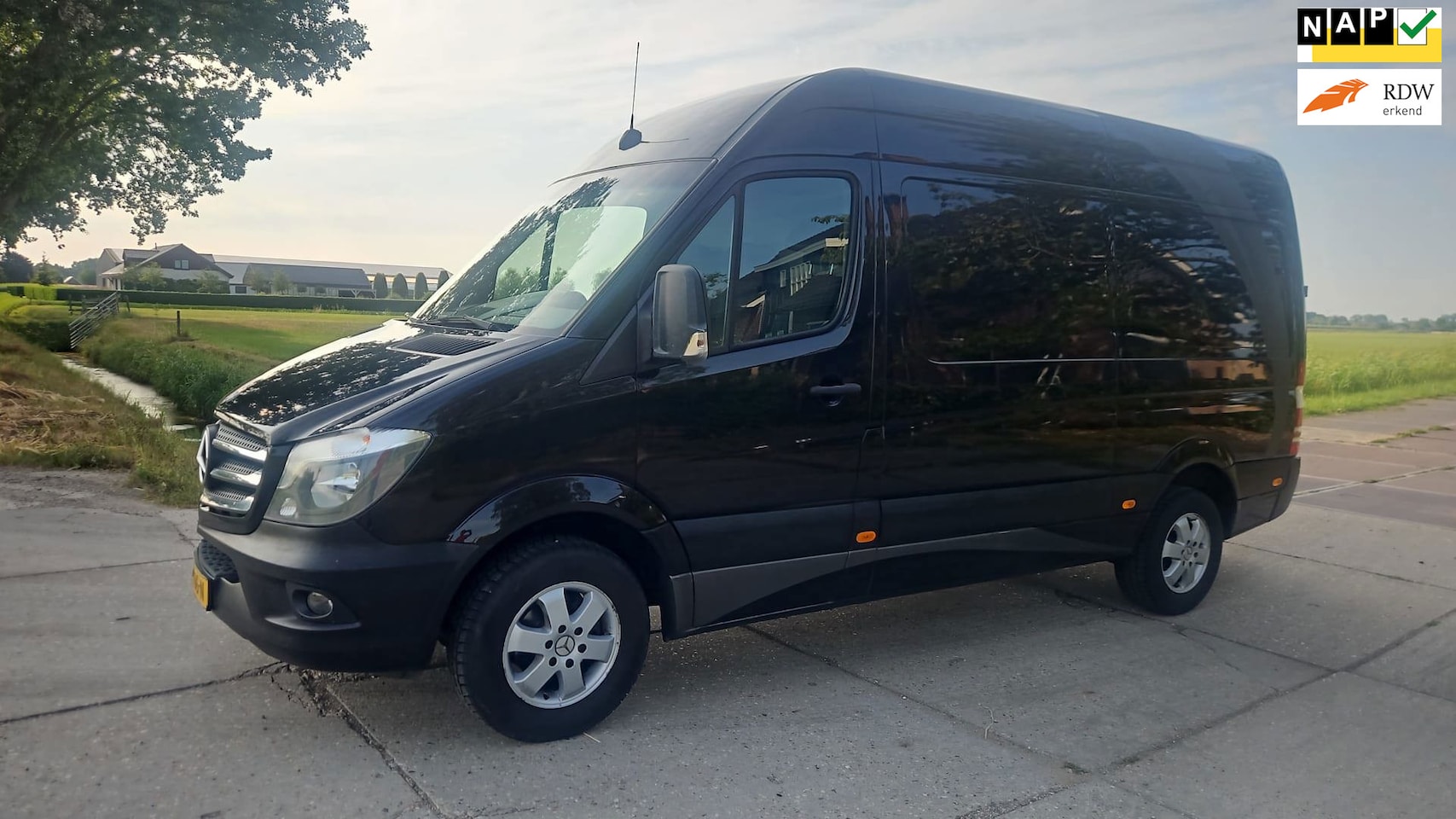 Mercedes-Benz Sprinter - 313 2.2 CDI 366 HD DC/ automaat/ airco/ bj 2015 ( euro 5) - AutoWereld.nl