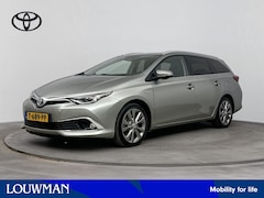 Toyota Auris Touring Sports - 1.8 Hybrid Executive | Parkeersensoren V+A | Stoelverwarming | Onderweg-naar-dealer