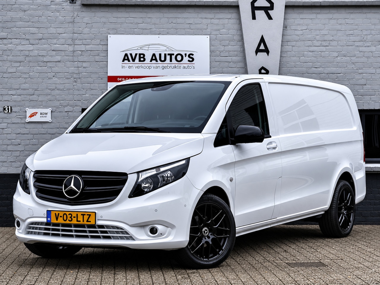 Mercedes-Benz Vito - 116 CDI L3 Extra Lang Cruise Navi Trekhaak - AutoWereld.nl