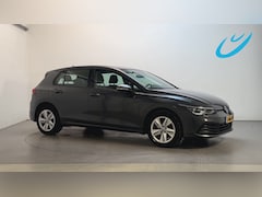 Volkswagen Golf - 1.0 eTSI DSG Life Business Alcantara Parkeersensoren Navigatie