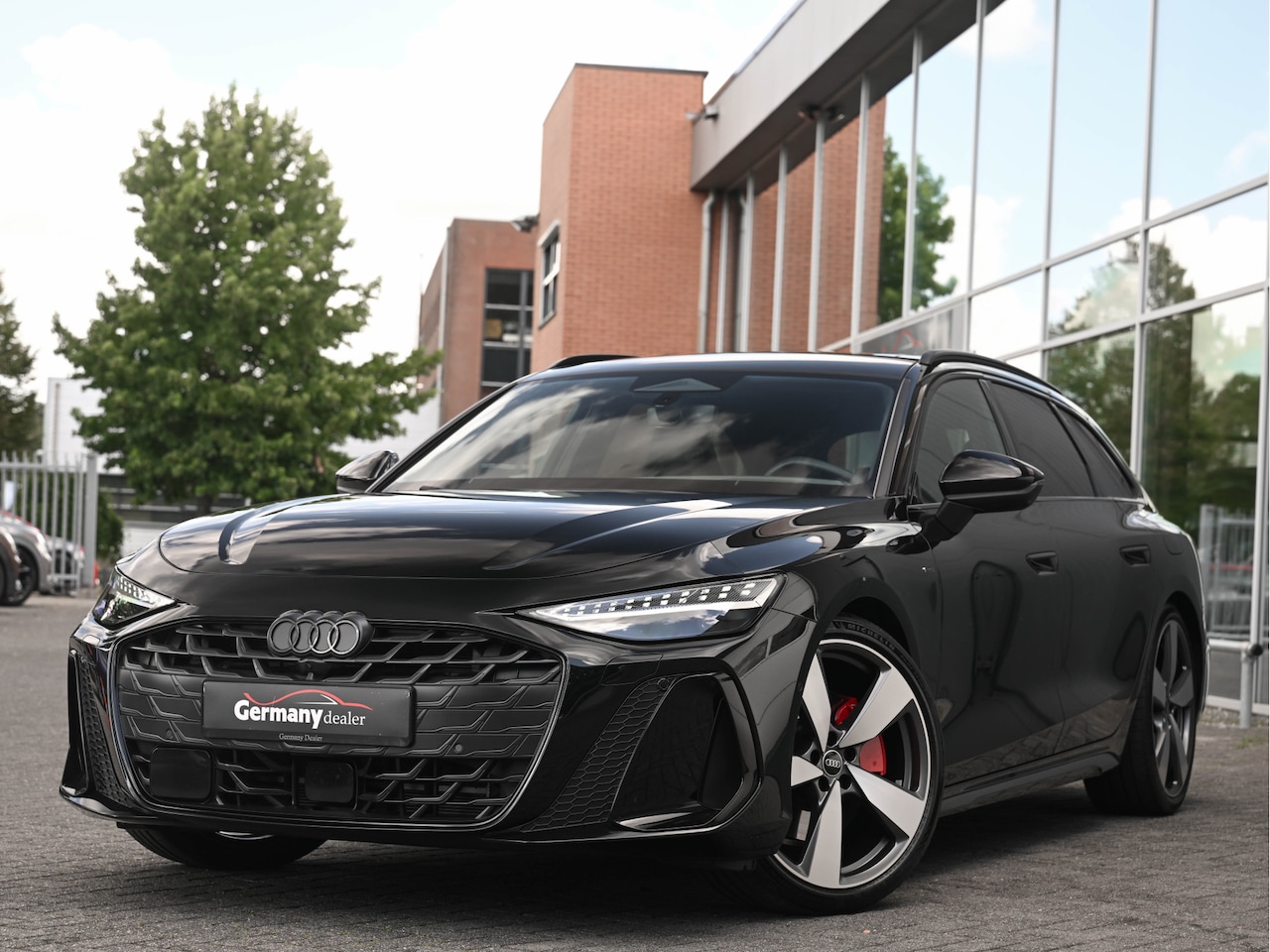 Audi A6 Avant - 55tfsi E 367pk Quattro S-Edition Competition RS-Zetels M-Led Pano 21-Inch 4W-best HeadUp B - AutoWereld.nl