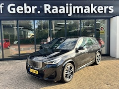BMW iX1 - eDrive20 67 kWh*Navigatie*M-pakket*Camera*100SOH