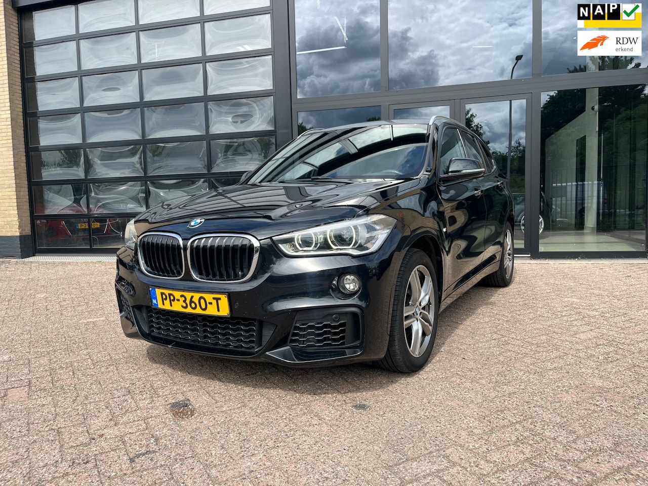 BMW X1 - sDrive18i High Executive SDrive18i High Executive, M-Pakket, Led - AutoWereld.nl