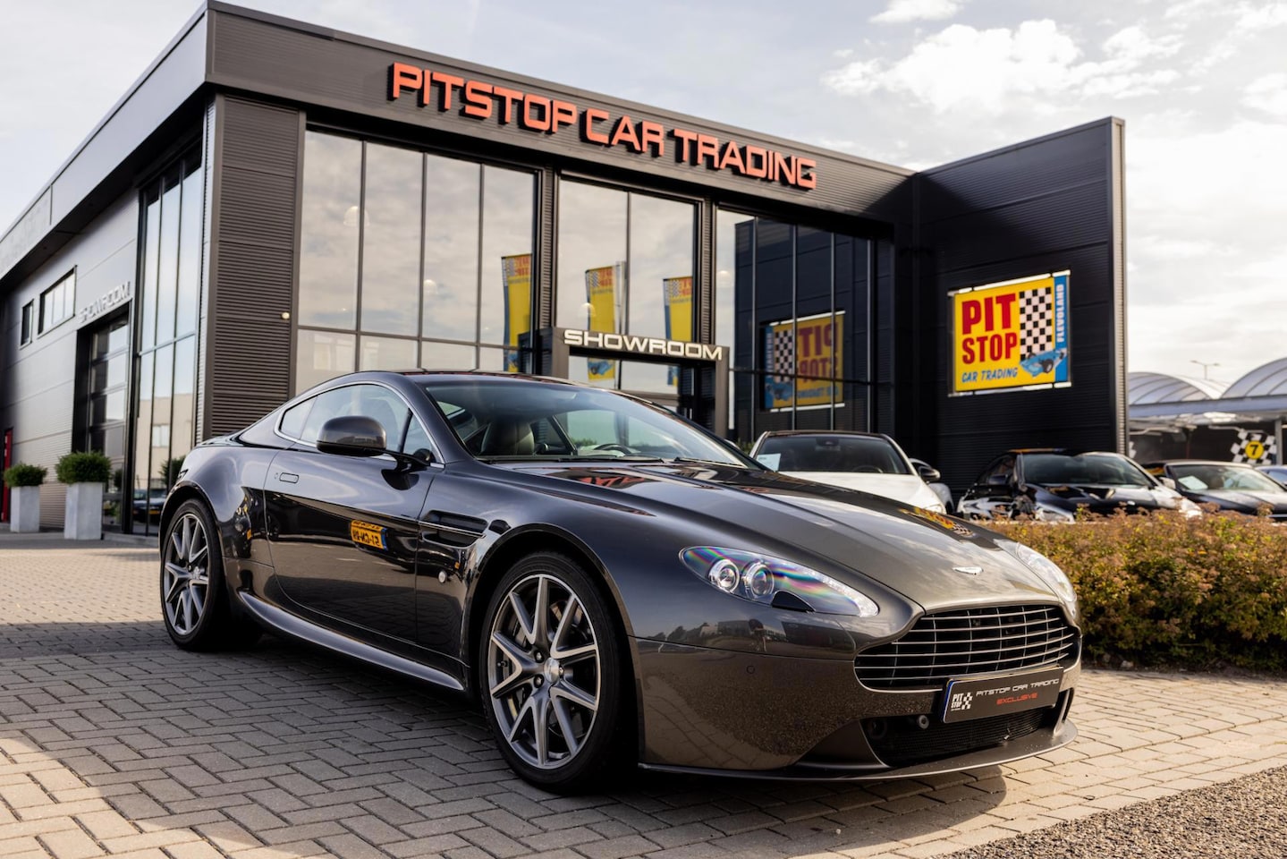 Aston Martin V8 Vantage - 4.7 V8 Sportshift 4.7 V8 Sportshift 426 PK, Kroymans Onderhouden, Topstaat! - AutoWereld.nl
