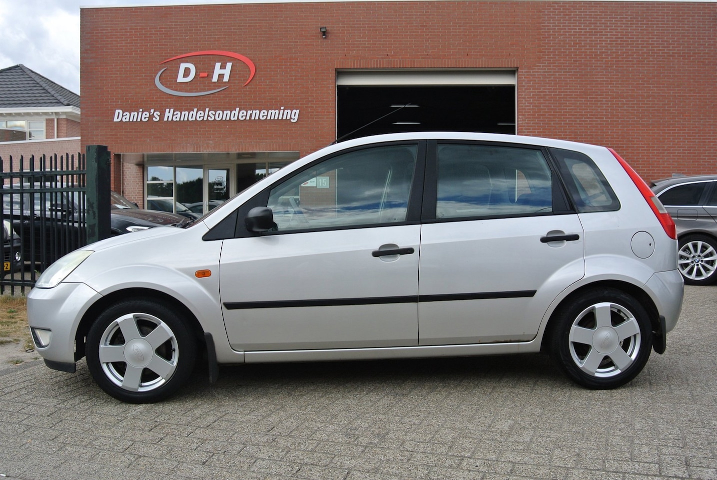 Ford Fiesta - 1.4-16V First Edition inruil mogelijk nap - AutoWereld.nl