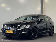 Volvo V60 - 1.5 T2 Polar+ Dynamic AUT. [ NAP 1e eig. leder schuifdak ]