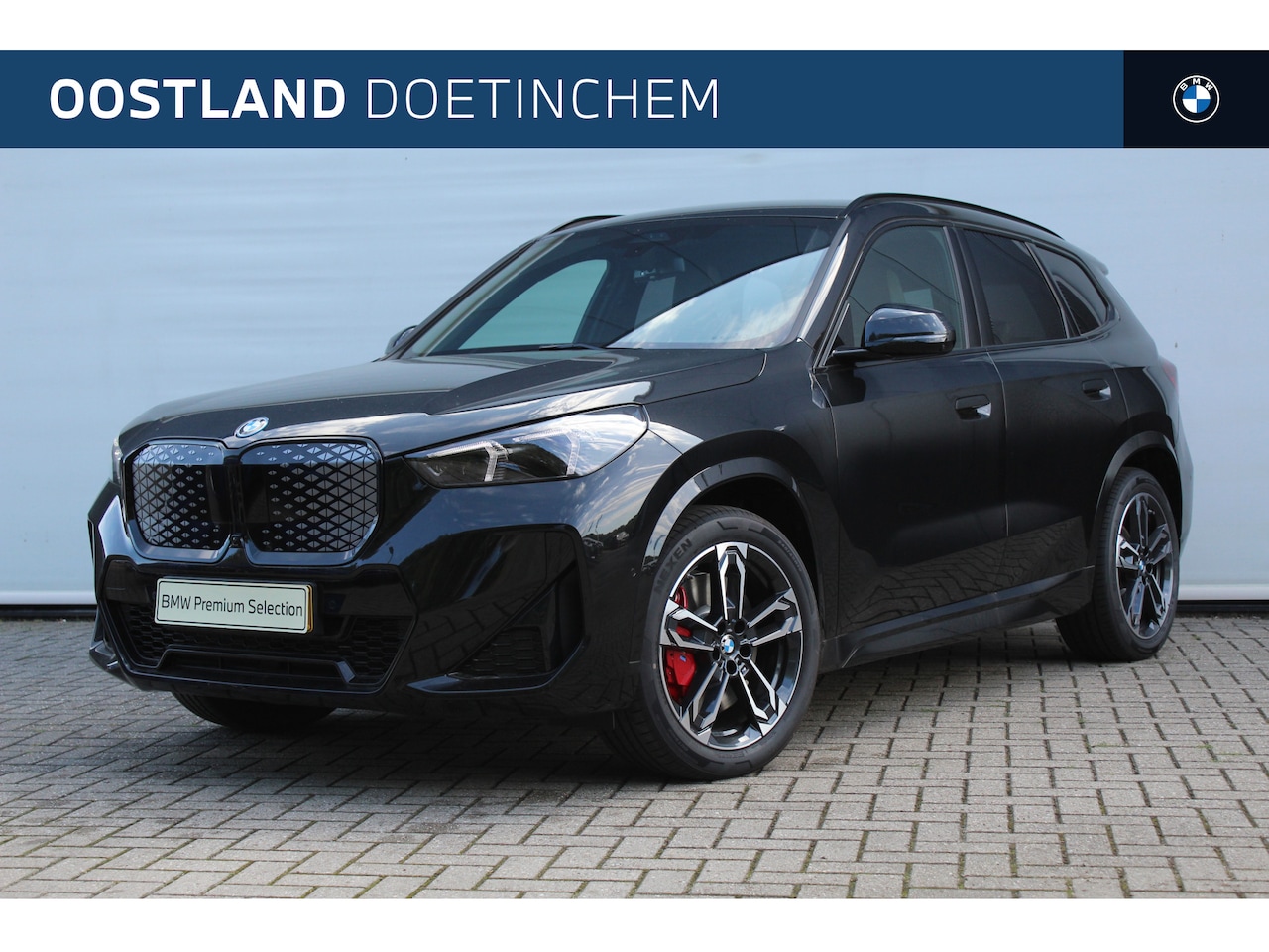 BMW iX1 - eDrive20 M Sport / Trekhaak / Sportstoelen / Adaptieve LED / Head-Up / M Adaptief onderste - AutoWereld.nl