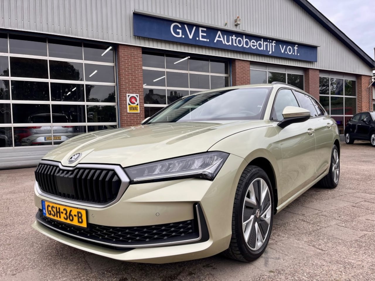 Skoda Superb - 1.5 TSI MHEV F. ED. NAP LOGISCH. - AutoWereld.nl