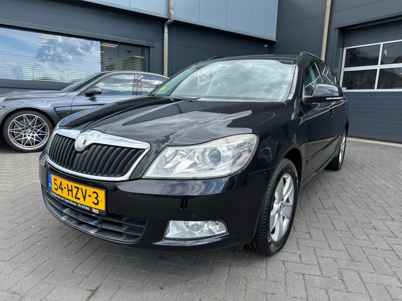 Skoda Octavia Combi - Combi 1.8 TSi Ambition 160 PK Navigatie - AutoWereld.nl