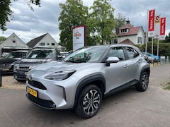Toyota Yaris Cross - 1.5 HYBRID DYNAMIC / CARPLAY / STOEL+STUUR VERWARMING / ADAP. CRUISE / AFN. TREKHAAK / CAM