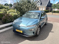 Hyundai Kona Electric - EV Premium 64 kWh SOH 100% WARMTE POMP ACHTERUITRIJ CAMERA NAVIGATIE STOELVERWARMING/KOELI