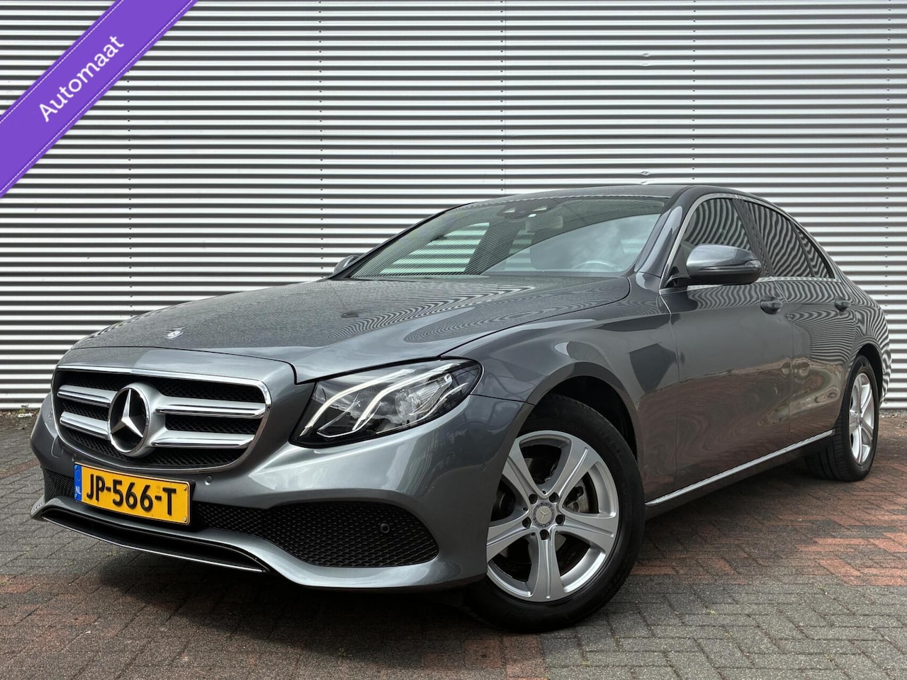 Mercedes-Benz E-klasse - E200 Widescreen Head-up Cruise Led Nl Auto 2016 Nieuw Model Vol Opties Trekhaak Sfeerverli - AutoWereld.nl