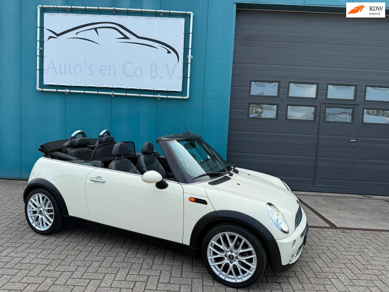 MINI Cabrio - 1.6 Cooper Chili Automaat Uniek 79760 km Leder Clima Cruise 17" bi-Xenon Pdc Windscherm - AutoWereld.nl