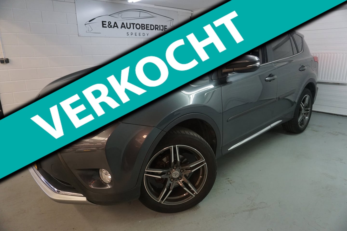 Toyota RAV4 - 2.0 Executive Business 4WD NAP / NAVI / CAMERA/LEDER - AutoWereld.nl