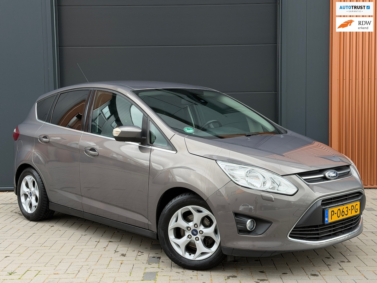 Ford C-Max - 1.6 Titanium|Dis.riem vervangen|Trekhaak|Parkeersensoren|Climate Control|Cruise Control|Bl - AutoWereld.nl