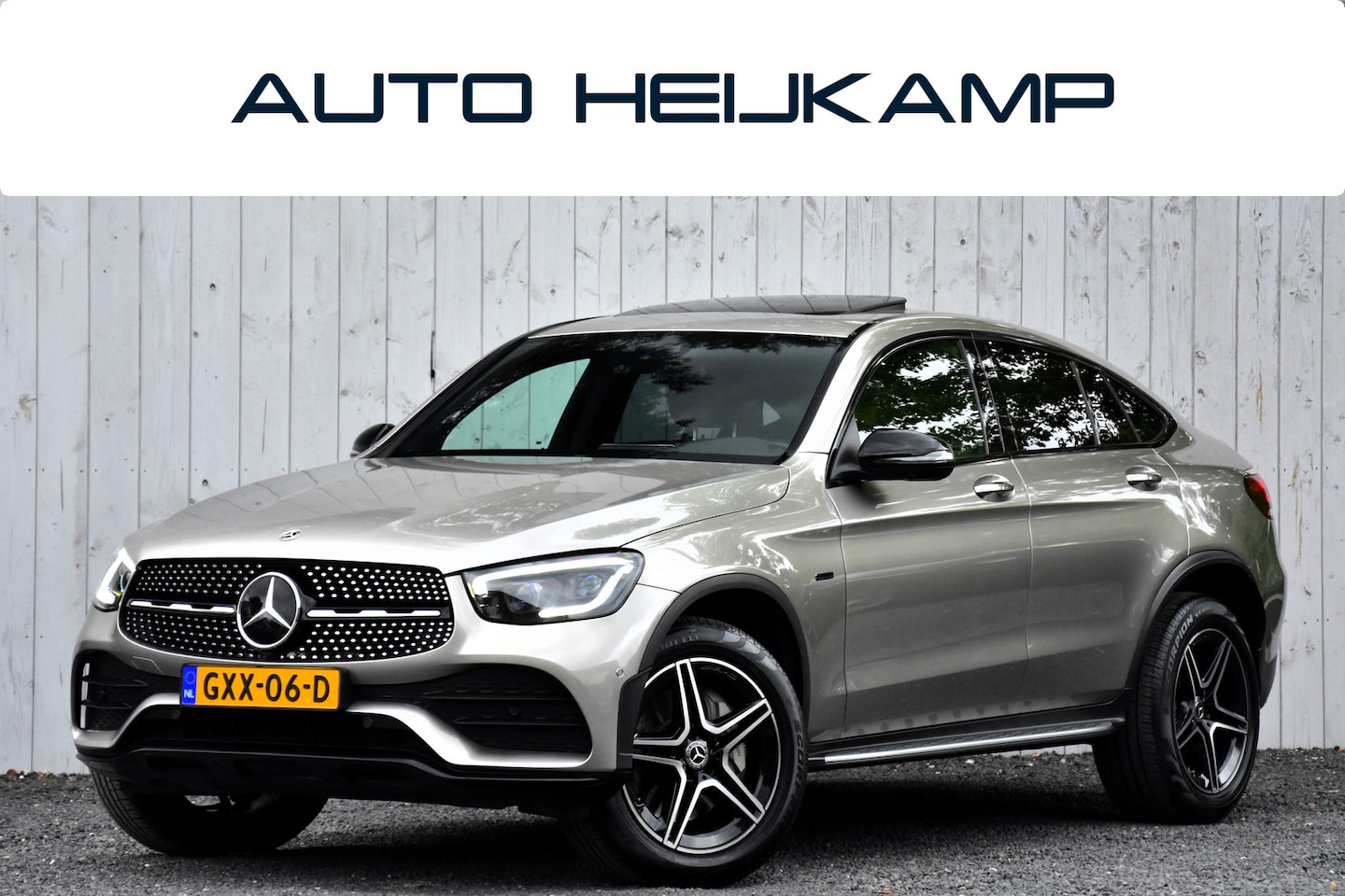 Mercedes-Benz GLC-klasse Coupé - 300e 4MATIC Business Solution AMG | Burmester | Schuif/Kanteldak | Trekhaak | - AutoWereld.nl