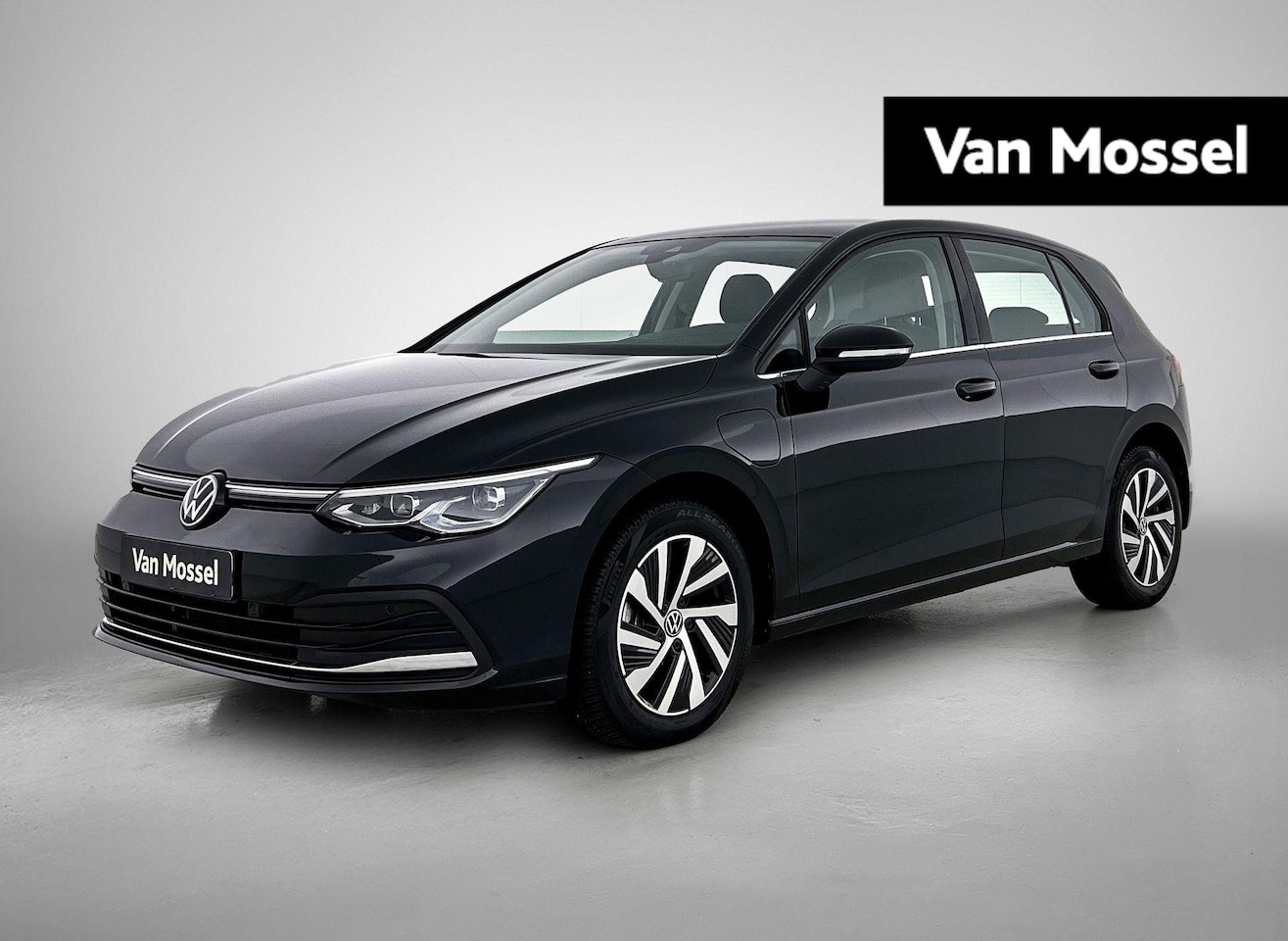Volkswagen Golf - 1.4 eHybrid Style | Lage KM Stand! | Navigatie | Apple Carplay / Android Auto | ErgoSeats - AutoWereld.nl