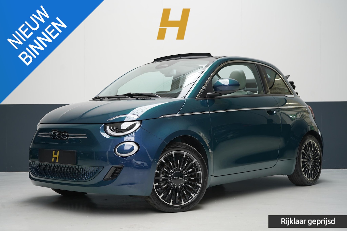 Fiat 500 C - La Prima 42 kWh | SoH 96,8% | Leder | Lm velgen | Navigatie | Carplay | Stoelverwarming - AutoWereld.nl