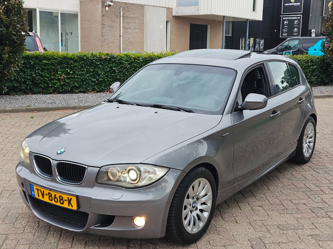 BMW 1-serie - 118i High Executive 118i High Executive - AutoWereld.nl