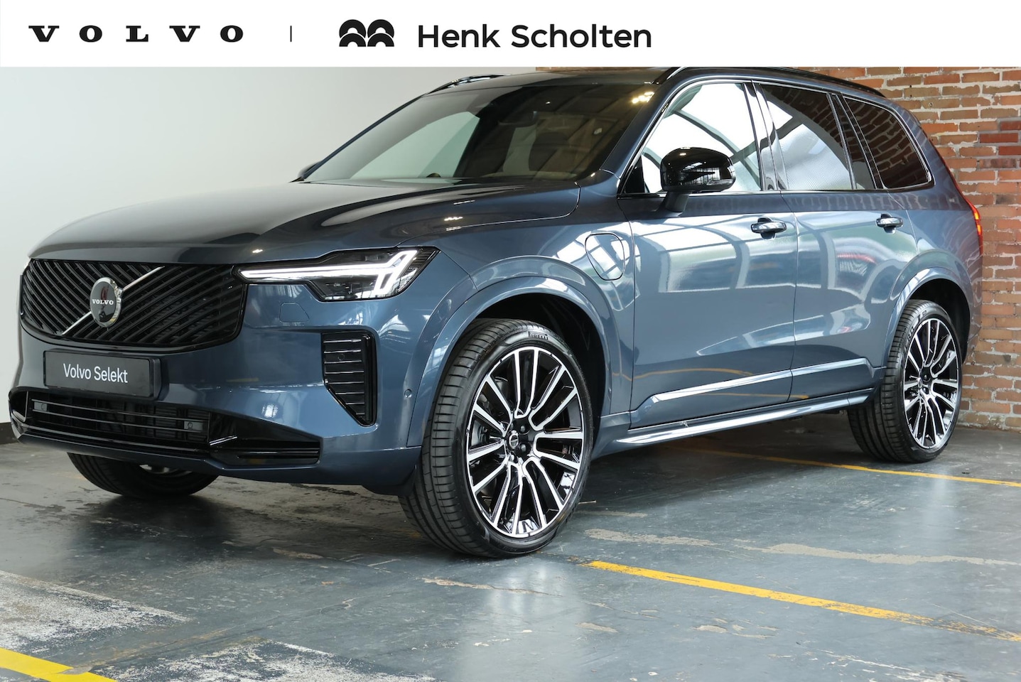 Volvo XC90 - T8 Plug-in hybrid AWD Ultra Dark Executive Edition | 22" Lichtmetalen Wielen | Bowers & Wi - AutoWereld.nl