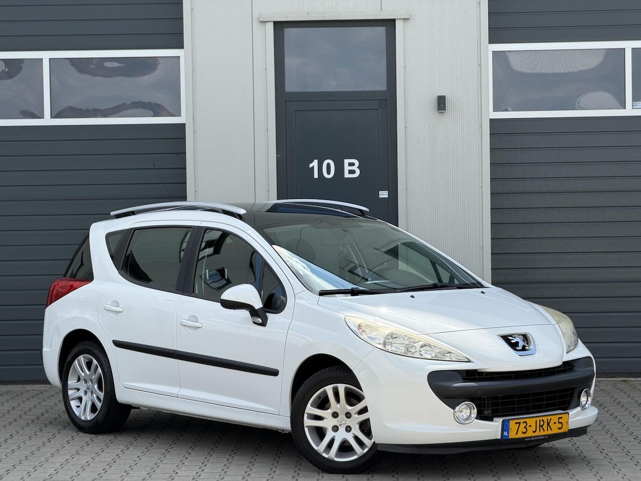Peugeot 207 SW - 1.4 VTi X-line / Pano / NAP / Keurige auto - AutoWereld.nl