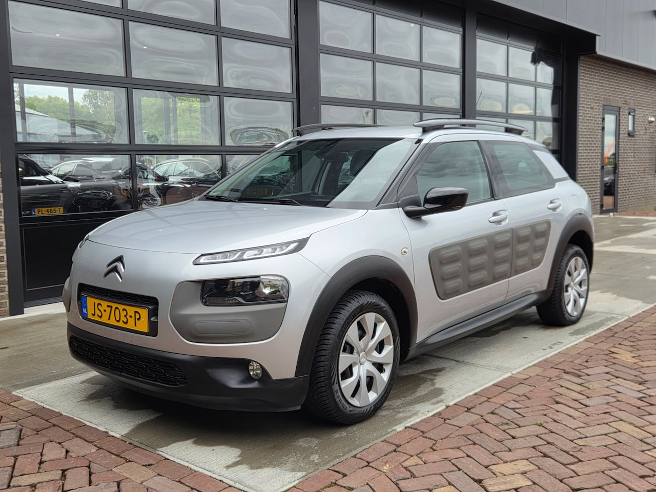 Citroën C4 Cactus - 1.2 PureTech Business 1.2 PureTech Business - AutoWereld.nl
