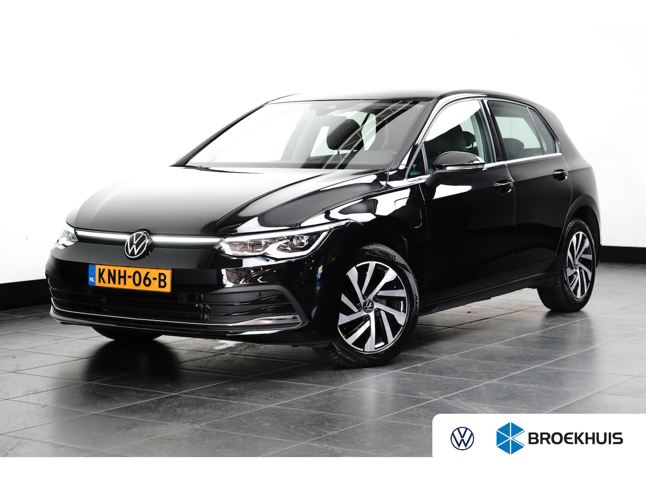 Volkswagen Golf - 1.4 eHybrid 204 pk Style 6-DSG | Apple Carplay | Achteruitrijcamera | Stoelverwarming | - AutoWereld.nl